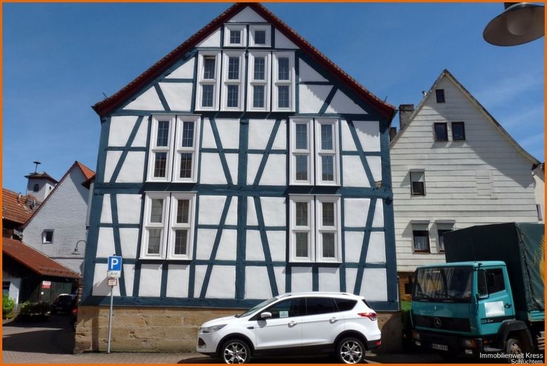 Wohnen und Arbeiten unter einem Dach! Wohn- u. Geschäftshaus in zentraler Lage von Salmünster – Außenansicht