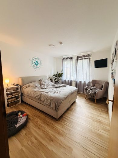 Traumhafte Wohnung in EFH mit Kamin, Garten, Pool, Wintergarten – Foto 13