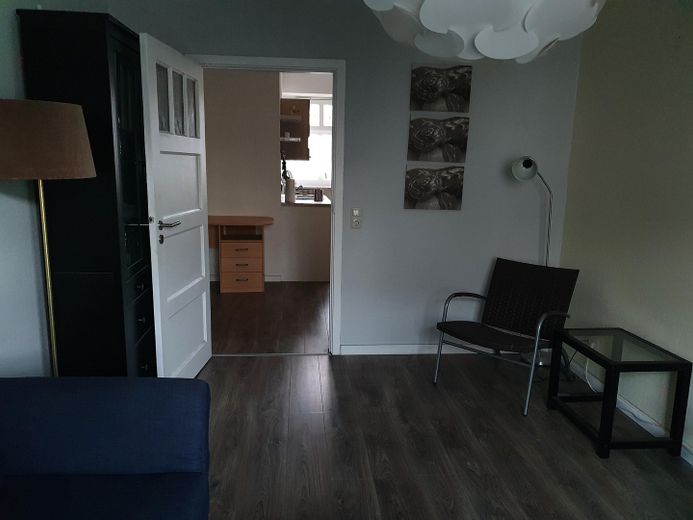 Fully furnished 2-room apartment in a central location in Erfurt – near the University of Applied Sciences and the city center – Wohnzimmer