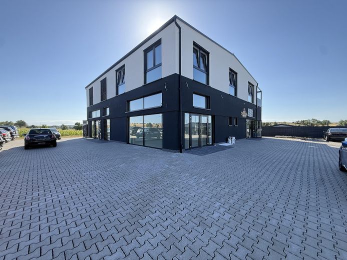 NOWA BUDOWA ** Lokal użytkowy* Ubezpieczenia / Kosmetyka / Sprzedaż / Biuro / Handel detaliczny / Beauty / Studio do wynajęcia – Zdjęcie 2