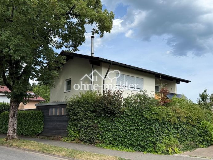 Großzügiges Einfamilienhaus in Top Lage von privat zu verkaufen – Foto 1