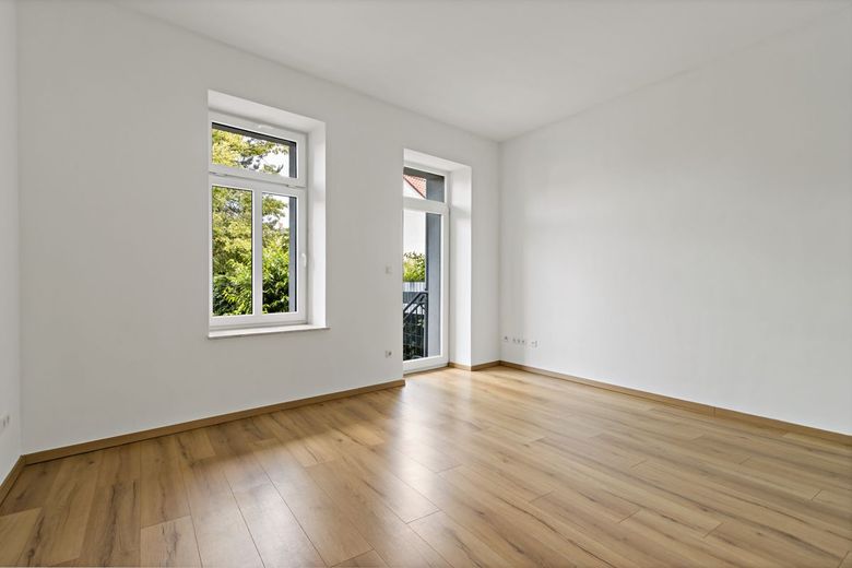 Perfekt für junges Glück!
2  Zimmerwohnung mit Terrasse – Wohnzimmer