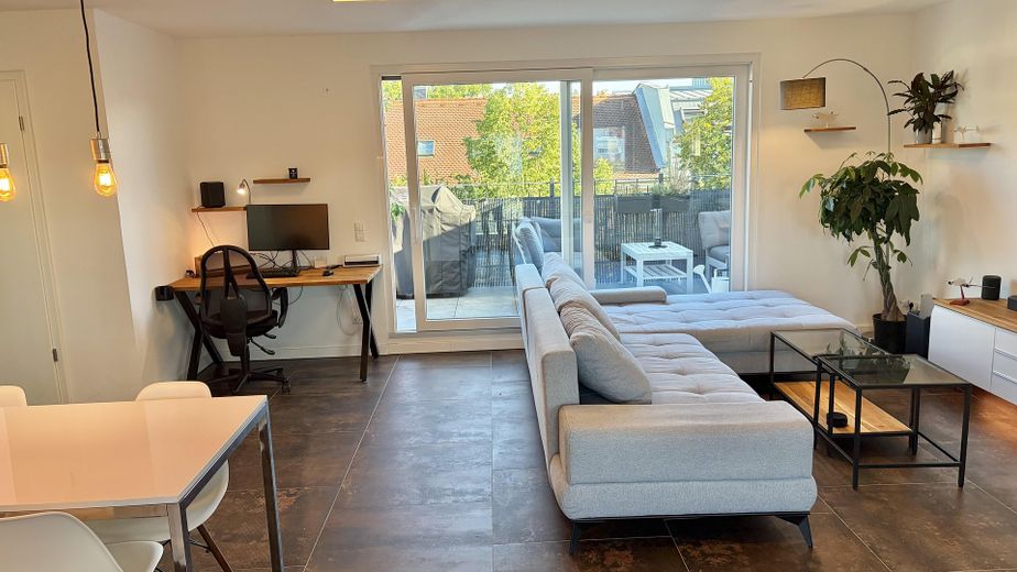 Provisionsfrei! Modernes Penthouse mit großer sonniger Dachterrasse – Wohnen