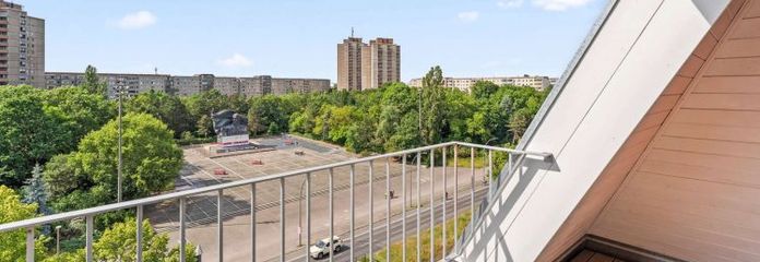 Gemütliche, helle Dachgeschosswohnung mit 2 Terrassen und beeindruckendem Ausblick