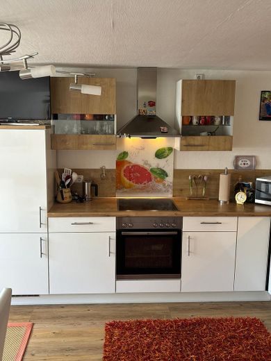 Einbauküche bleibt im Haus