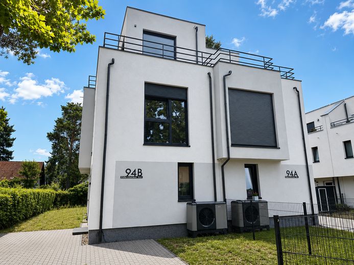Nowy dom w Berlinie-Müggelheim – A+, taras na dachu, ogród, 4,5 pokoju, bez prowizji – Zdjęcie 1