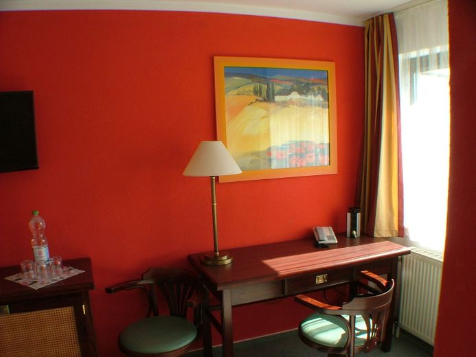 Hotel garni - Kauf oder Pacht ? Ihre Zukunft in der Hotellerie / evt. Altenpflege – Gästezimmer