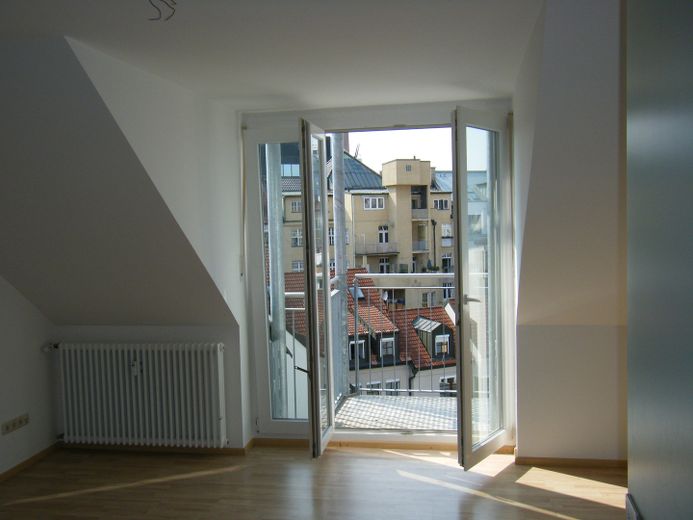 TOP MÜNCHEN-CITY -  MAXVORSTADT – 6. OG Mitte li.