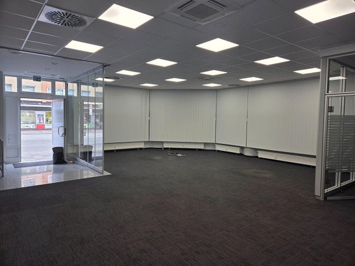 Büro, Ladenlokal · 172 m² · Toplage Lloydstraße Bremerhaven – Hauptraum