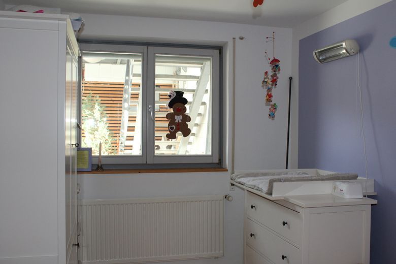 Sonnige Wohnung mit Terasse und Laubengang (1.OG) – Schlafzimmer 2