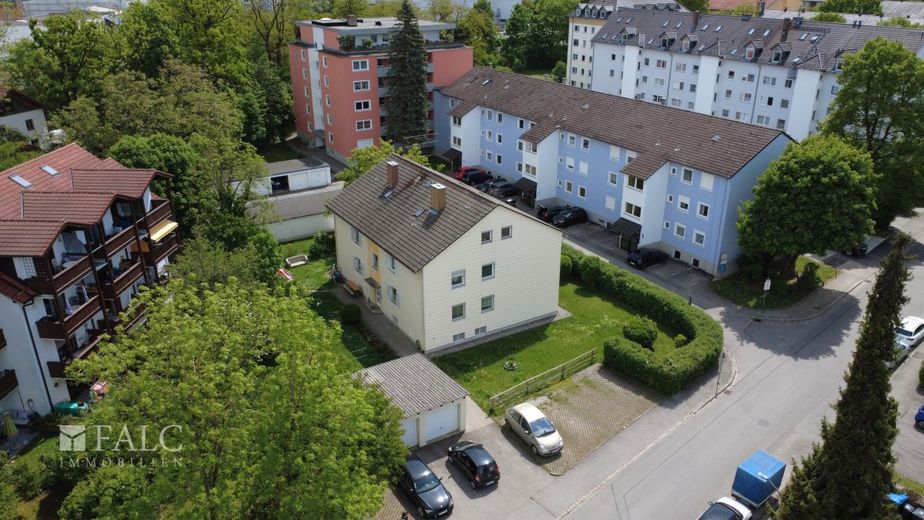 MFH in Weilheim mit 5 Einheiten, guter Vermietbarkeit und Entwicklungsperspektive – Außenansicht