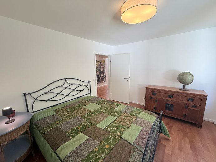Exklusive möblierte Doppelhaushälfte mit 175 m², großem Privatgarten und Loftcharakter in Gräfelfing – Schlafzimmer 2