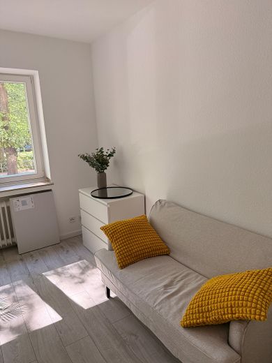 Erstbezug | Möbliertes WG-Zimmer in kernsanierter Wohnung – Düsseldorf Mörsenbroich – Foto 2