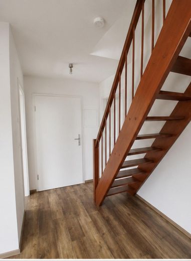 Mieszkanie 3,5-pokojowe do wynajęcia – Zdjęcie 2