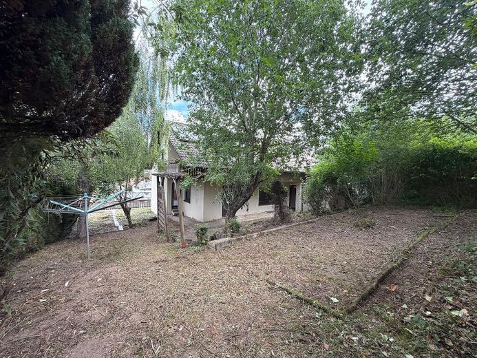 Tolles Zweifamilienhaus * in Loßburg-Betzweiler – Garten