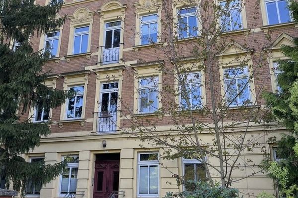 Показовий багатоквартирний будинок із 8 жит. од. у 04860 Torgau на продаж