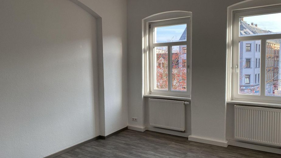 3 Zimmerwohhnung mit Einbauküche und Gartenanteil – Zimmer 3