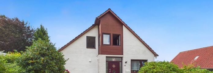 TOP Angebot - EFH in der schönen Wingst! Handwerker aufgepasst
Tolle Lage-restliche Baumaterialen vorhanden.