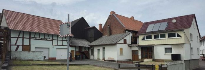 Heringen-OT, casa unifamiliare + edificio secondario