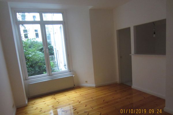 Spokojne i piękne 2-pokojowe mieszkanie w starej kamienicy w popularnej dzielnicy Friedrichshain