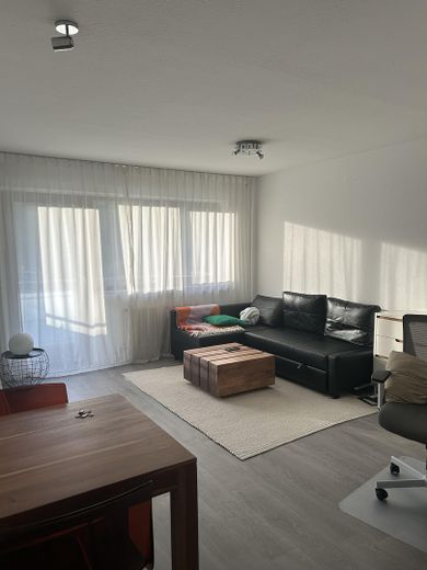*Appartamento di 2 locali al piano terra* – Wohnzimmer