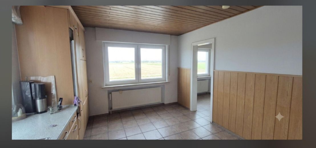 Helle grosszügig geschnittene Erdgeschosswohnung – फोटो 2