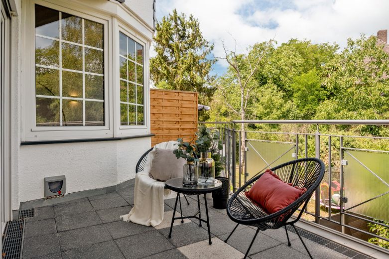 Provisionsfrei & sofort bezugsfertig: 4-Zi-Wohlfühloase mit 86 m² Sonnenterrasse – Terrasse