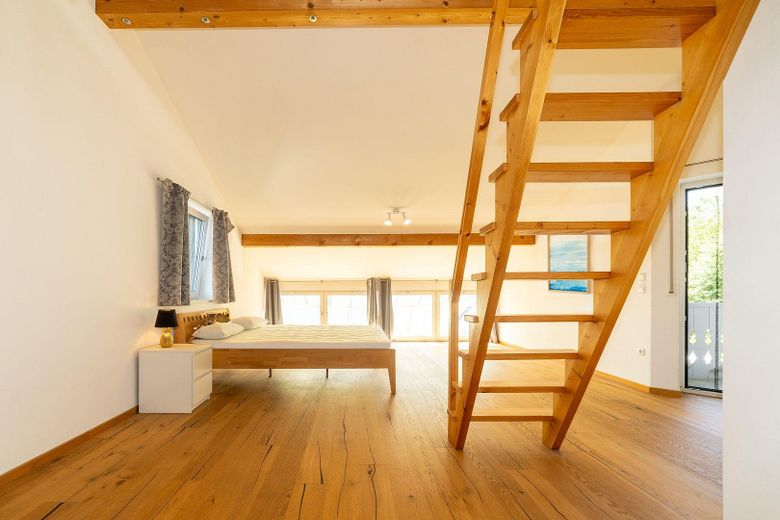 Provisionsfrei: 261 m² Doppelhaushälfte mit Loft-Charakter, Doppelgarage und Südwest-Terrasse – Foto 8