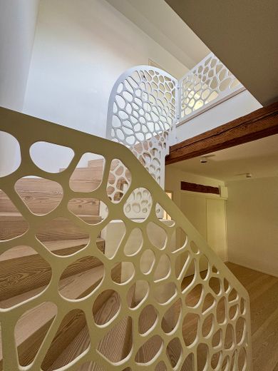 Designer Loft incl. Balcony & Terrace in a Listed Complex, Private Sale – Aufgang 2OG