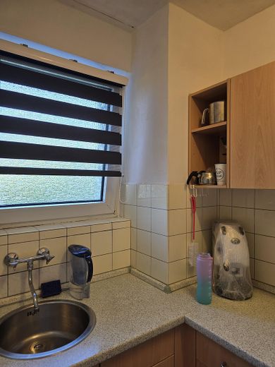 Appartement mit Wintergarten in Langenfeld-Zentrum – Küche1
