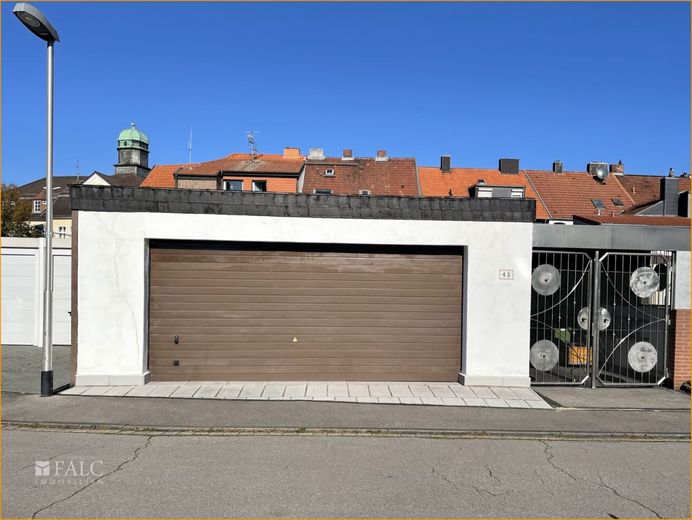 Gemütliches Reihenmittelhaus in Herzogenrath-Kohlscheid – Garage