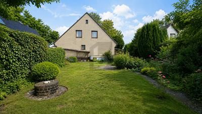 FAMILIENTREFF IM GEMEINSAMEN GARTEN – 1784220452_f29b68d.jpg