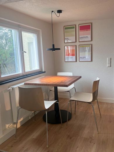 WG-Zimmer zum Wintersemester 2026/27 nähe Uni-Hohenheim – Essbereich