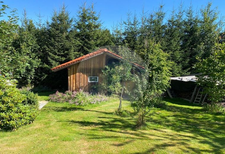 FERNBLICK - GROßES LANDHAUS MIT FEWO TIERHALTUNG GEEIGNET – Hütte