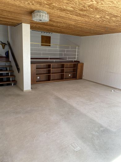 Casa a schiera di testa in posizione residenziale tranquilla a Untereisesheim – Wohnzimmer 