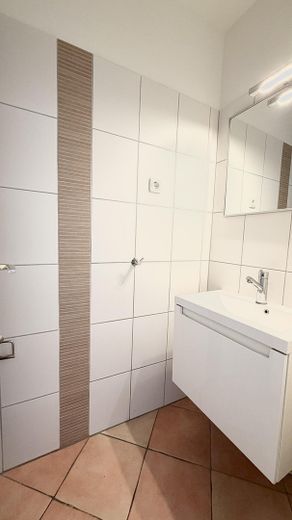 Berlin-Kladow -kernsanierte 3 Zimmer Maisonette Wohnung mit kleinem Garten – Gäste WC 1