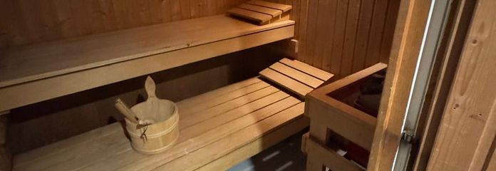 Gepflegtes Reihenmittelhaus mit Wintergarten, Sauna und schönem Garten in ruhiger Wohnlage – Sauna