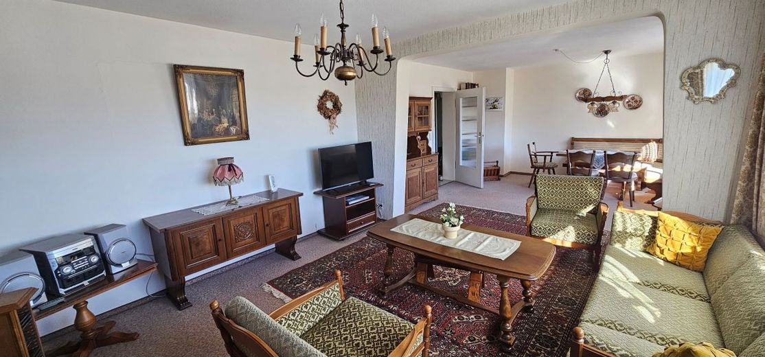 Solide ETW in Sigmaringen - Hang-Lage in der Talwiese – Wohnzimmer2