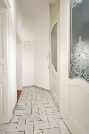 Home in the City, grüne Altbau-Oase in Wiesbaden! Kulturdenkmal-Villa, helle 2 Zi, 2 Balkone, 80 m² – Eingang