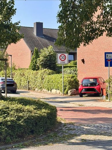 Casa a schiera di testa tranquilla e centrale a Norderstedt vicino ad Amburgo – Lage
