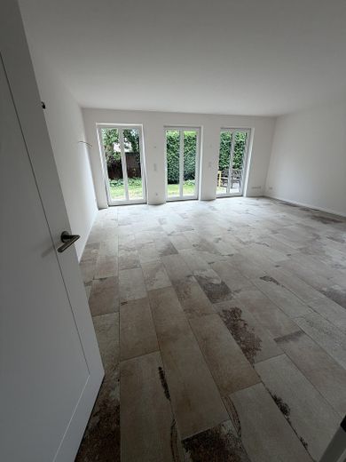 Ekskluzywne, wysokiej jakości odnowione mieszkanie z ogrodem w spokojnej ślepej uliczce w Nottuln – Foto 2