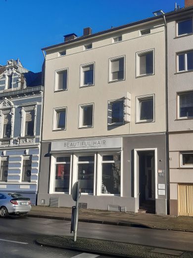 دون عمولة، مباشرةً من المالك: عقار استثماري جذاب بالقرب من برج المياه / بونتر غارتن – Hausfassade