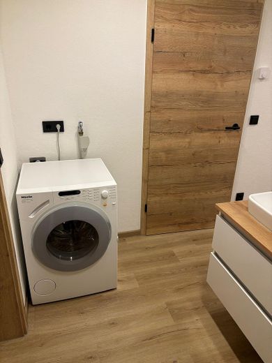 Hochwertig sanierte ETW in Miesenbach am Seewoog – Foto 6