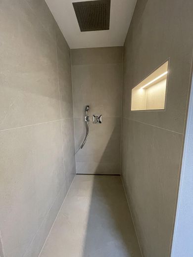 Kernsanierte Doppelhaushälfte in Heroldsberg – Einziehen statt renovieren – Foto 4