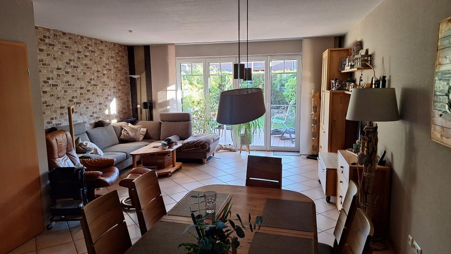 Energieeffizentes Mittelreihenhaus – Wohnzimmer EG