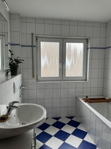 Badezimmer 1