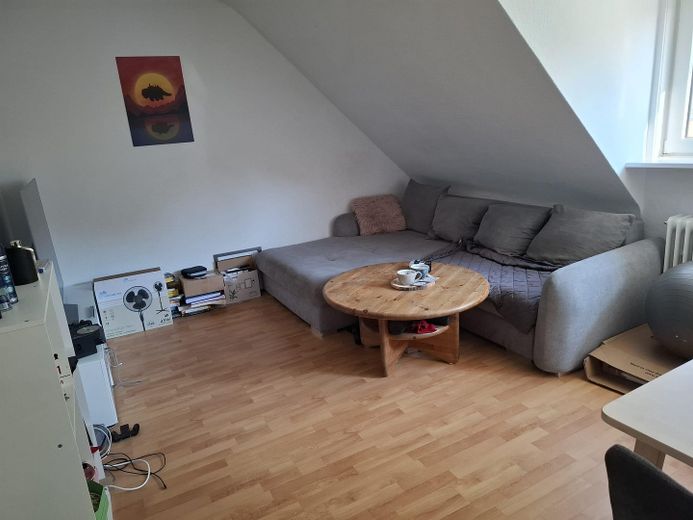 Sanierte 3,5-Zimmerwohnung in Essen-Bedingrade mit Einbauküche – Foto 7