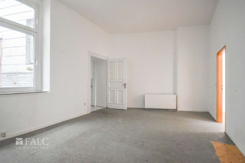 Erdgeschosswohnung - solide Basis mit guter Verkehrsanbindung – Wohnraum