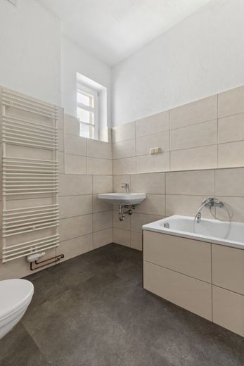 Schicke 4-Raumwohnung in der City! – Bad