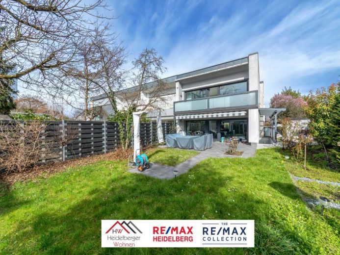 Traumhaftes REH mit 168qm WF und 400qm GS, inkl. Garten + Balkon, Garage, hochwertig kernsaniert – फोटो 1